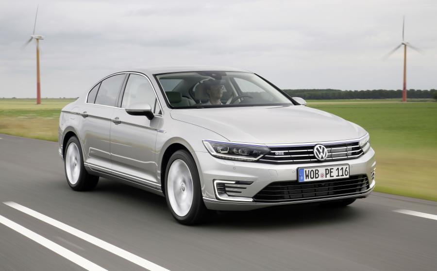  Volkswagen Passat GTE 2015 года  (фото 21 из 26)